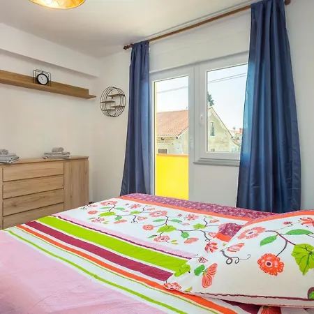 Sunny Ili Near Amfiteatar Апартаменты Пула